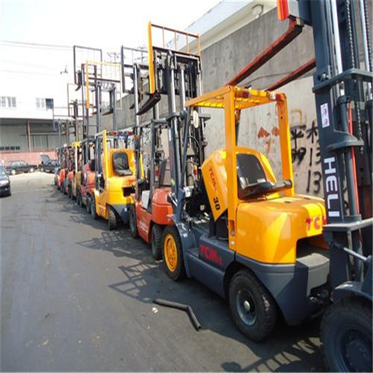 南京雨花台区|叉车租赁哪里找？3吨装卸设备|随租随用